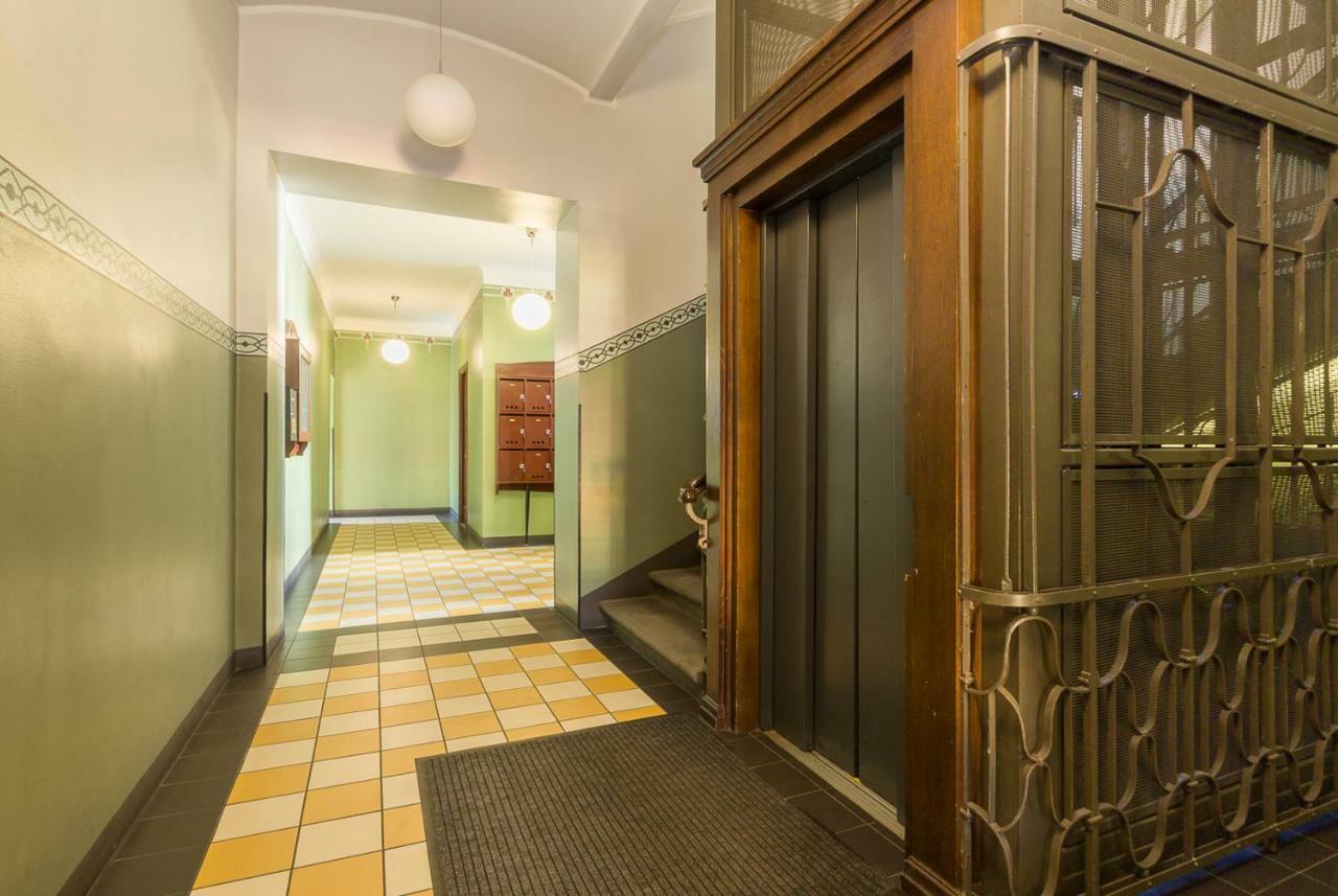 Appartement Royal à Riga Extérieur photo